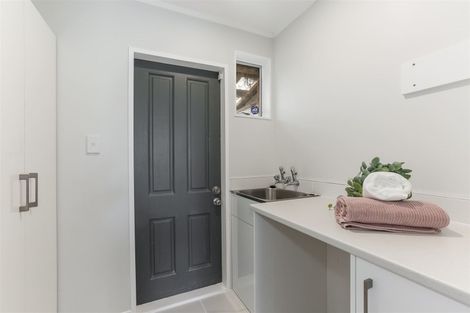 Photo of property in 41 Cleat Street, Whitby, Porirua, 5024