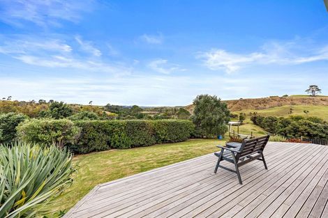 Photo of property in 1315 South Head Road, South Head, Helensville, 0874