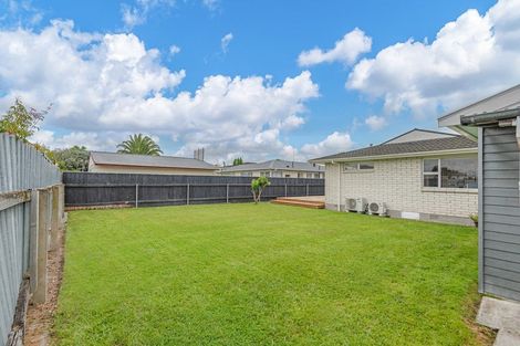 Photo of property in 34 Lockhart Avenue, Milson, Palmerston North, 4414