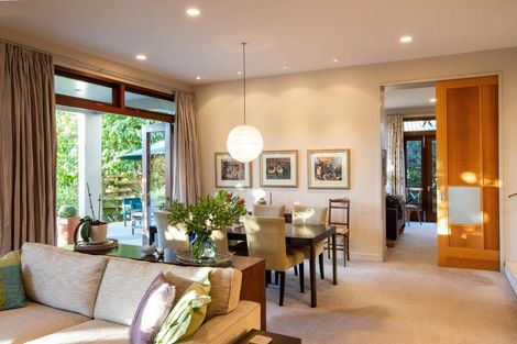 Photo of property in 1a Gillean Street, Havelock North, 4130