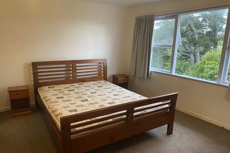 Photo of property in 385 Wairau Road, Totara Vale, Auckland, 0629