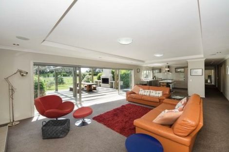 Photo of property in 1 Campbell Drive, Martinborough, 5711