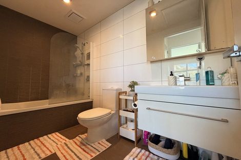 Photo of property in Revolucion Apartments, 404n/28 Torrens Terrace, Mount Cook, Wellington, 6011