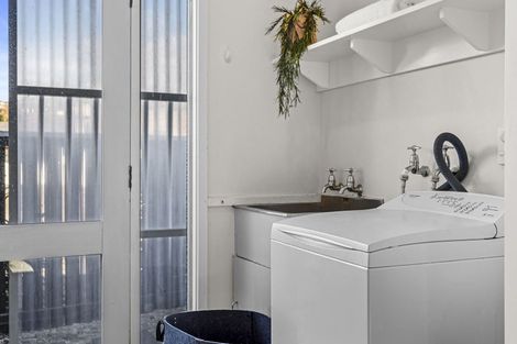 Photo of property in 14 Raekura Place, Redcliffs, Christchurch, 8081