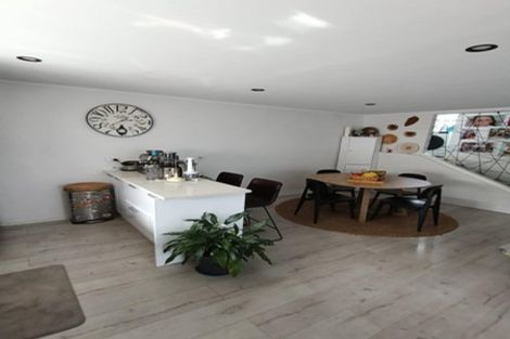 Photo of property in 14 Rena Place, West Harbour, Auckland, 0618