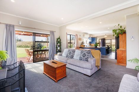 Photo of property in 1107 Rongotea Road, Rongotea, Palmerston North, 4476