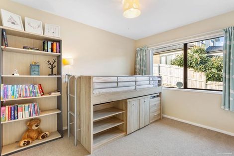 Photo of property in 690a Beach Road, Browns Bay, Auckland, 0630