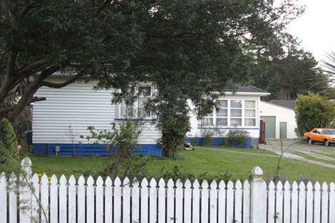 Photo of property in 12 Davis Grove, Wainuiomata, Lower Hutt, 5014