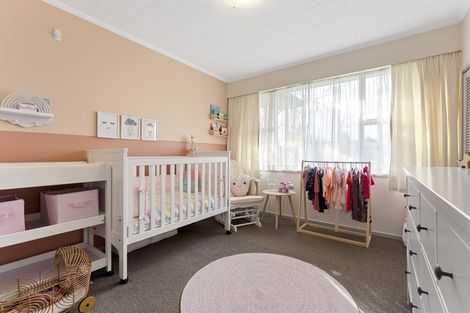 Photo of property in 1 Kimberley Grove, Westbrook, Palmerston North, 4412