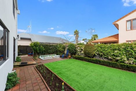 Photo of property in 47 Nielsen Gardens, Rototuna, Hamilton, 3210