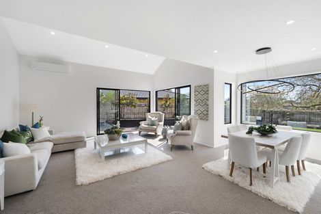 Photo of property in 6 Thirlmere Rise, Northpark, Auckland, 2013