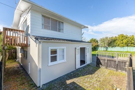 Photo of property in 196 High Street North, Carterton, 5713
