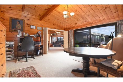 Photo of property in 14 Mark Place, Lynmore, Rotorua, 3010