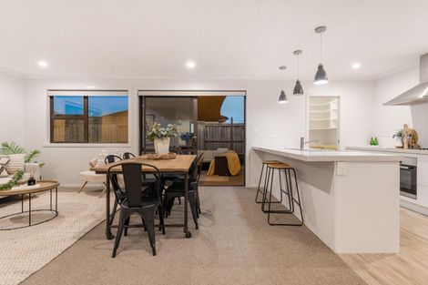 Photo of property in 15 Piata Street, Papamoa Beach, Papamoa, 3118