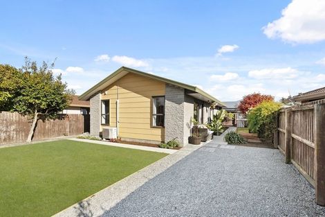 Photo of property in 1/22 Mchaffies Place, Wainoni, Christchurch, 8061