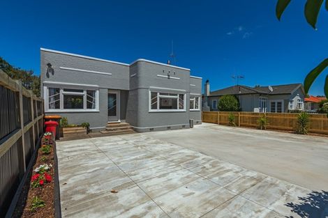 Photo of property in 14a Rewa Street, Takaro, Palmerston North, 4412