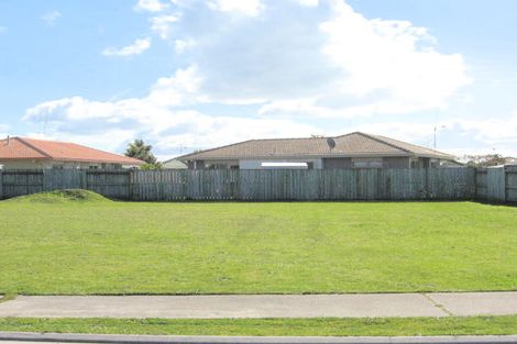 Photo of property in 10 Reef Avenue, Papamoa Beach, Papamoa, 3118