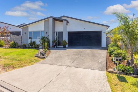 Photo of property in 4 Kaipuke Crescent, Gulf Harbour, Whangaparaoa, 0930