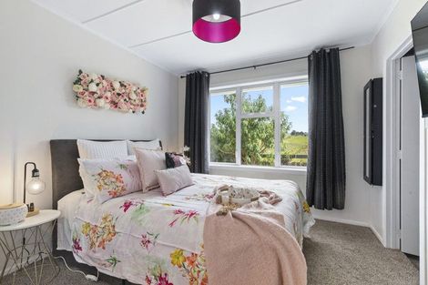 Photo of property in 104 Kaihau Road, Karioitahi, Waiuku, 2683