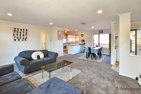 Photo of property in 283 Mahia Road, Weymouth, Auckland, 2103