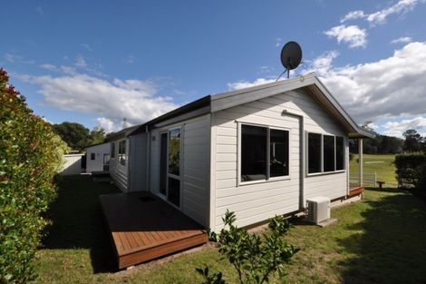 Photo of property in 12 Glen Neaves, Pauanui, Hikuai, 3579