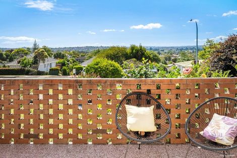 Photo of property in 1/3 Greenhill Crescent, Pakuranga, Auckland, 2010