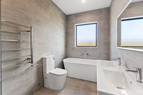 Photo of property in 101 Mutetai Road, Clarks Beach, 2122