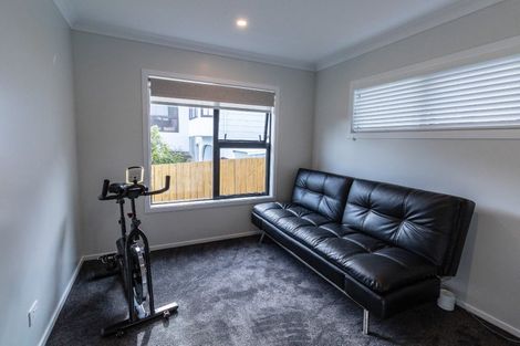 Photo of property in 49 Mercury Way, Whitby, Porirua, 5024