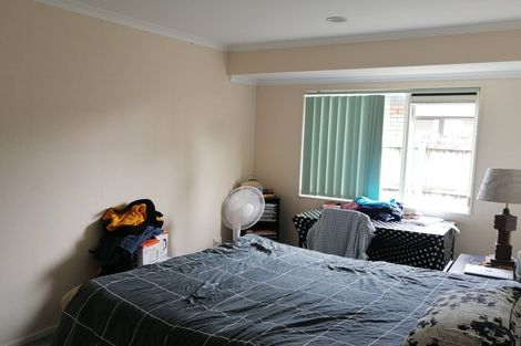 Photo of property in 14 Mellefont Close, East Tamaki Heights, Auckland, 2016