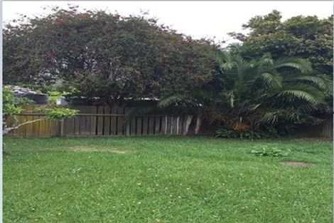 Photo of property in 1/17 Orchid Place, Te Atatu South, Auckland, 0610