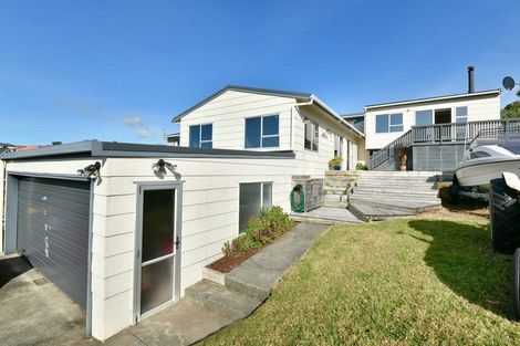 Photo of property in 3 Awatere Place, Snells Beach, 0920