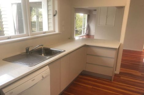 Photo of property in 2/20 Tonar Street, Northcote, Auckland, 0627