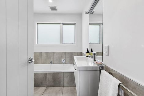 Photo of property in 12c Freeling Street, Island Bay, Wellington, 6023