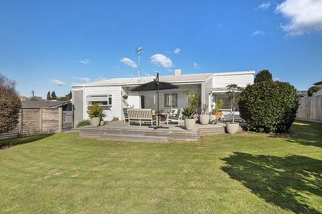 Photo of property in 4 Hookey Drive, Te Puke, 3119