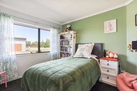 Photo of property in 160 Swamp Road, Loburn, Rangiora, 7472