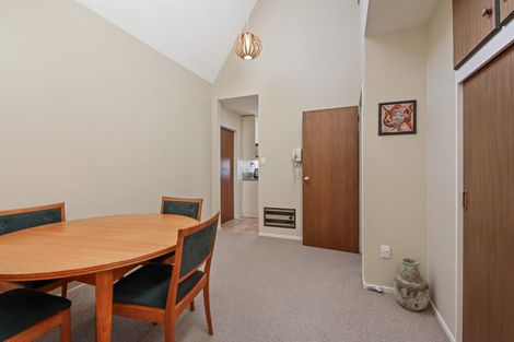 Photo of property in 2/4 Gatonby Place, Avonhead, Christchurch, 8042