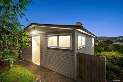 Photo of property in 33 Pembroke Road, Northland, Wellington, 6012