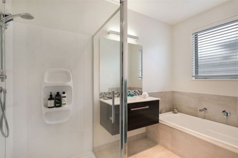 Photo of property in 8 Defender Crescent, Beachlands, Auckland, 2018