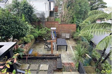 Photo of property in 9 Mckenzie Terrace, Te Aro, Wellington, 6011