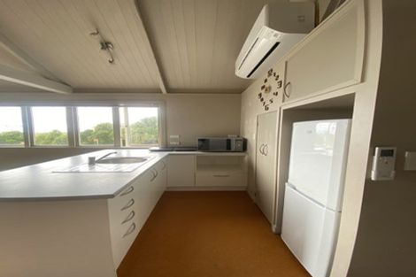 Photo of property in 144 Wade River Road, Wade Heads, Whangaparaoa, 0932