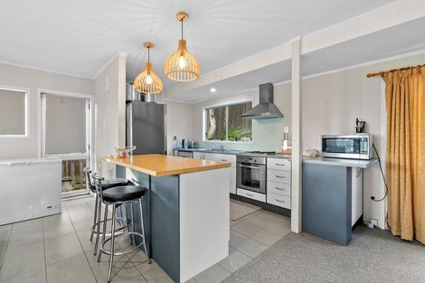 Photo of property in 45 Aronia Way, Goodwood Heights, Auckland, 2105