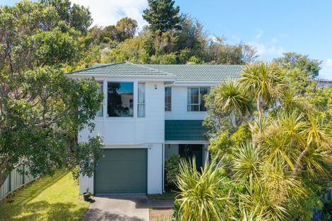 Photo of property in 5 Montserrat Place, Grenada Village, Wellington, 6037