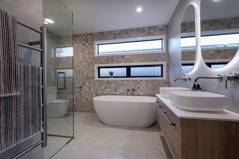 Photo of property in 9 Kamana Rise, Wanaka, 9382