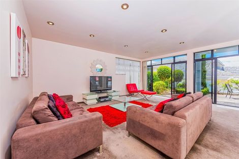Photo of property in 2/38 Luckens Road, West Harbour, Auckland, 0618
