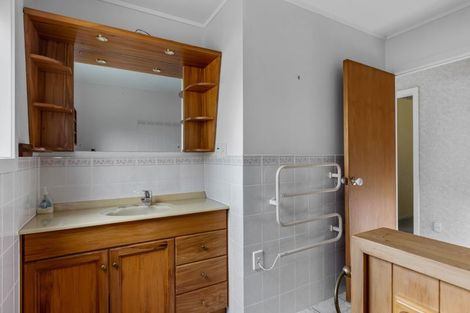 Photo of property in 117 Brick Bay Drive, Sandspit, Warkworth, 0982