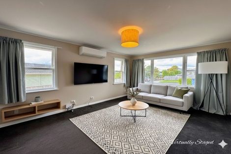 Photo of property in 16 Booth Crescent, Tuakau, 2121