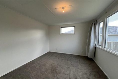 Photo of property in 5 Karaka Street, Castlecliff, Whanganui, 4501