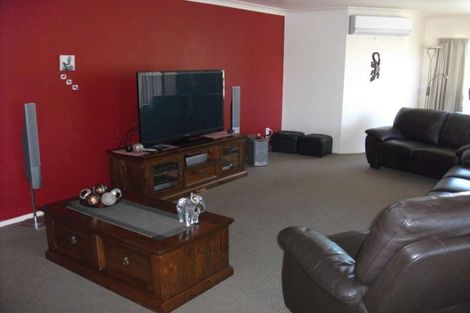 Photo of property in 2/57 Stanley Street, Wharewaka, Taupo, 3330