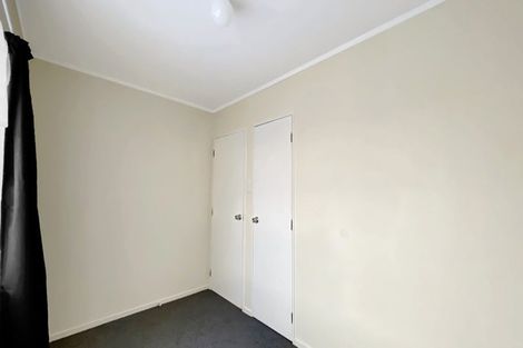 Photo of property in 4/390 West Coast Road, Glen Eden, Auckland, 0602