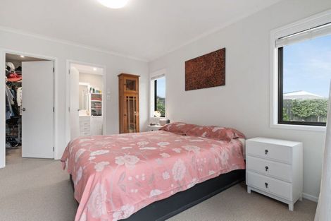 Photo of property in 40 Armstrong Avenue, Carterton, 5713